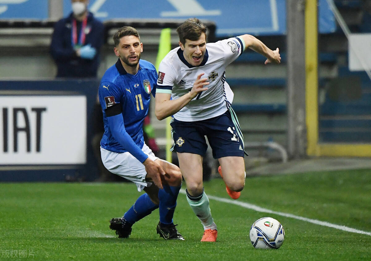 爱游戏官网-清晨意甲焦点战，克里夫兰骑士单刀错失，压力陡增，训练强度明显提升